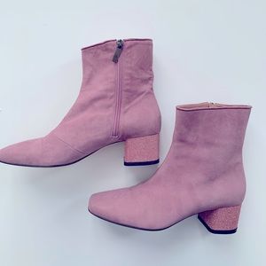 Altie Bassi Suede Ankle Boots - Pink Mauve